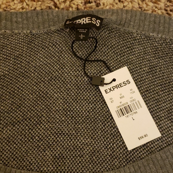 Express Sweater - Picture 2 of 3